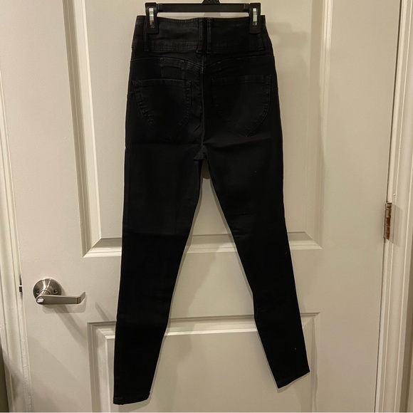 CLASSIC BLACK HIGH RISE JEANS - Picture 2 of 3